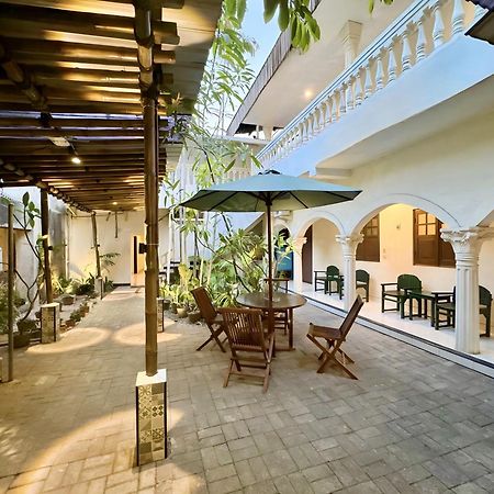 The Raden Patah Heritage Kota Lama Semarang Ngoại thất bức ảnh